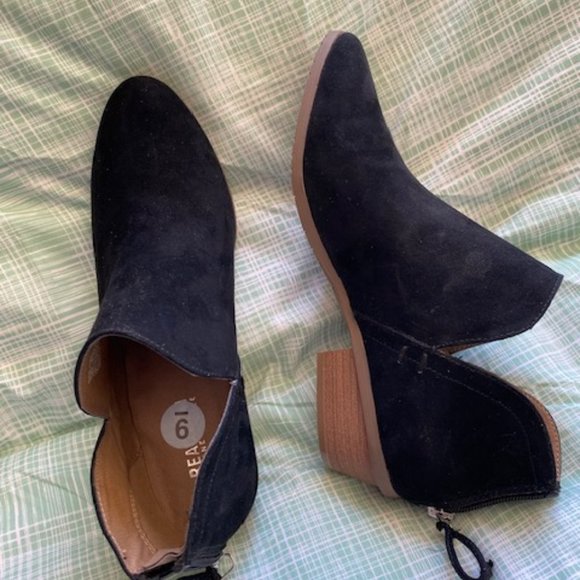 Kenneth Cole Reaction Size 9 Black Suede - Picture 2 of 8